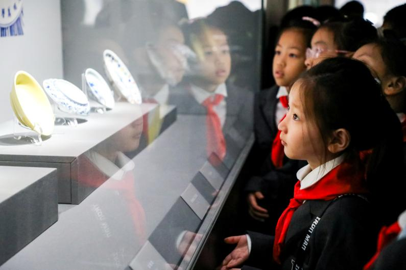 ——国宝解密+手作体验把千年历史带回家pg电子试玩网站免费这波省博研学超硬核(图6)